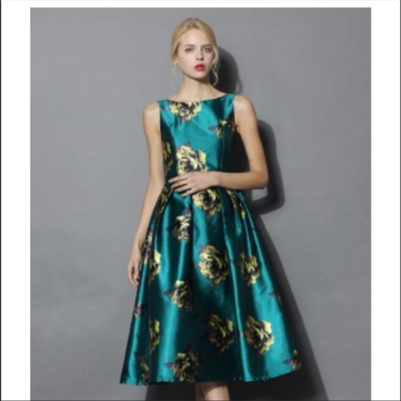 Chicwish Dresses & Skirts - Chicwish floral dress